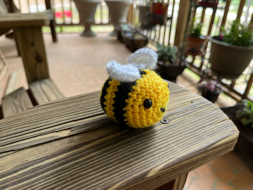 Small Bee Crochet