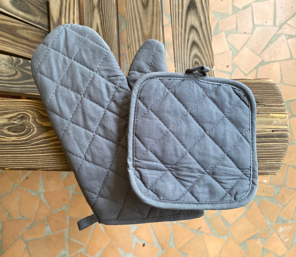 Custom Oven Mitts and Pot Holders without Pocket Bundle